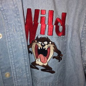 IM SELLING A(WB)WARNER BROS LONG SLEEVE,TAZZ SHIRT